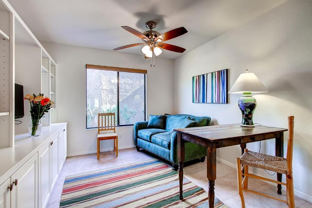 Country Club Home 2 Bedroom 2 Ba And Den About 1 Mi To Golf 보레고 스프링스 외부 사진