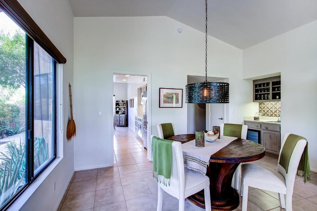 Country Club Home 2 Bedroom 2 Ba And Den About 1 Mi To Golf 보레고 스프링스 외부 사진